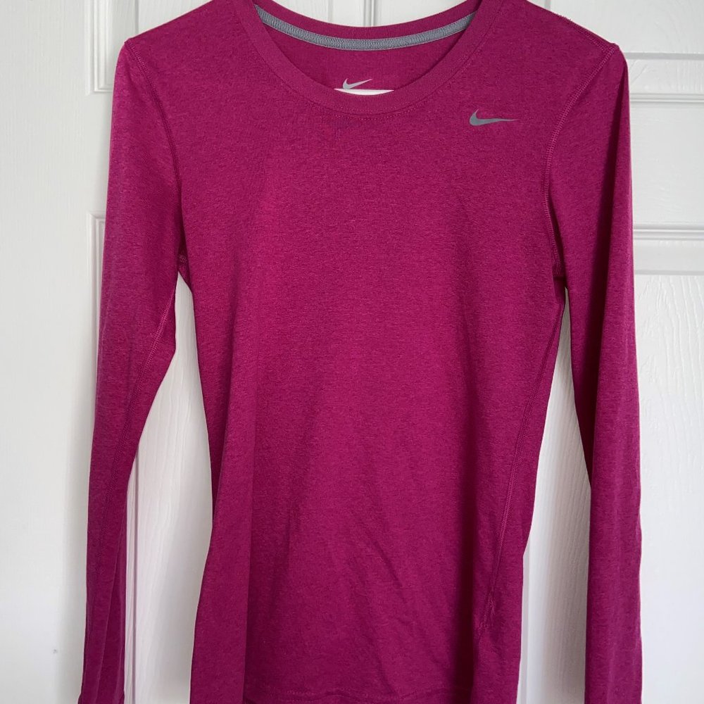 Nike Dri-Fit Long Sleeve (XS)